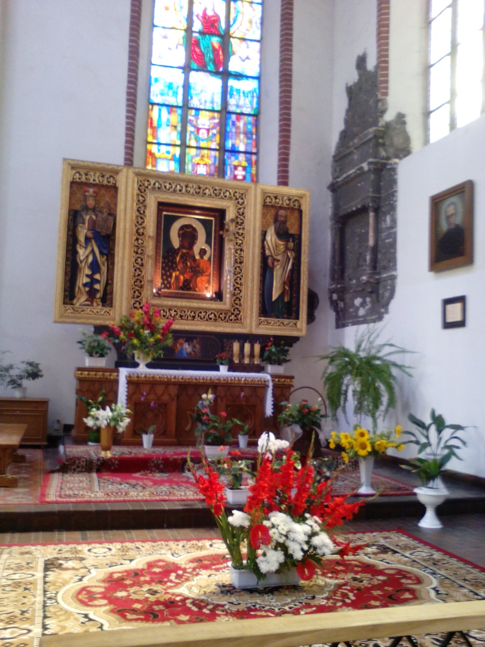 PiekĹo istnieje – ks. Piotr Glas